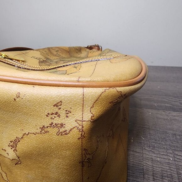 Alviero Martini 1A Classe GEO Classic Map Shoulder Sling Backpack Body Bag ITALY - Picture 10 of 16